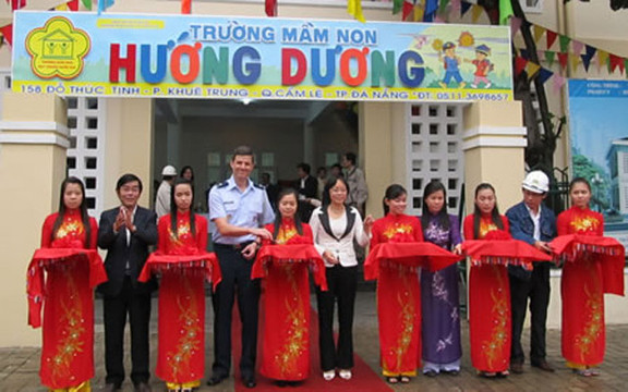 Mầm Non Hướng Dương - Đỗ Thúc Tịnh
