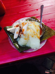 Vỏ bánh hơi nát nhưng phần nhân đầy đặn. Bánh khá ngon! 25k/suất