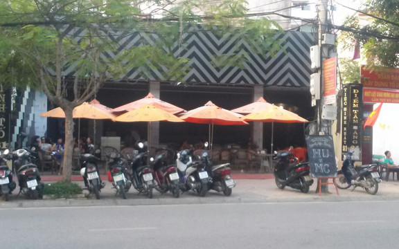 Mob Coffee & Drink - Trần Hưng Đạo