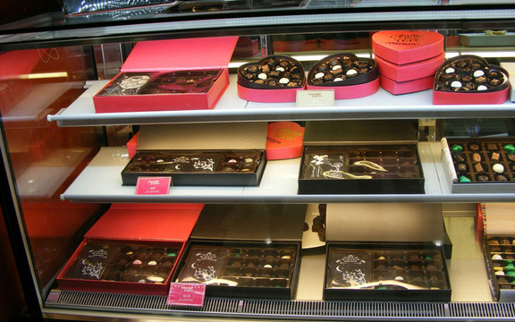 Chocolate Graphics - Vincom Plaza Gò Vấp