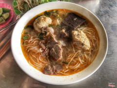 Bún nạm chả