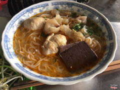 Bún giò + chả cua