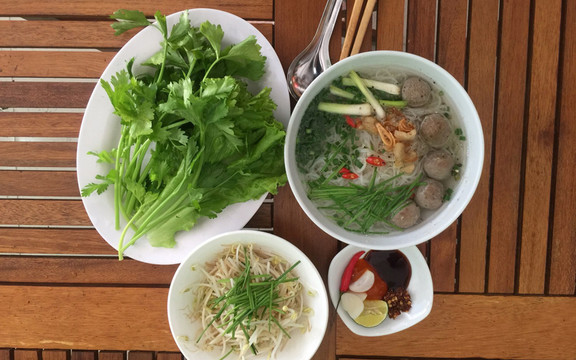 Chế Phón - Hủ Tiếu Gà