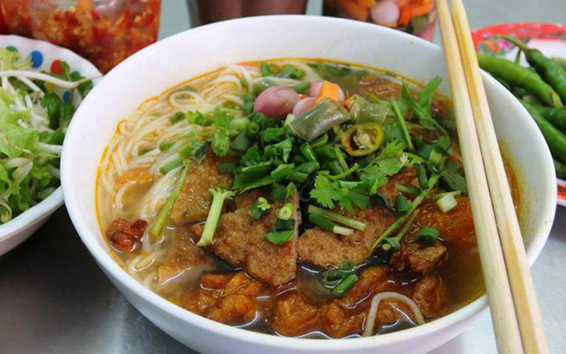 Bún Chả Cá Cô Sáu