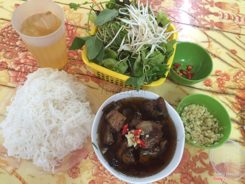 Bún chả suất bé