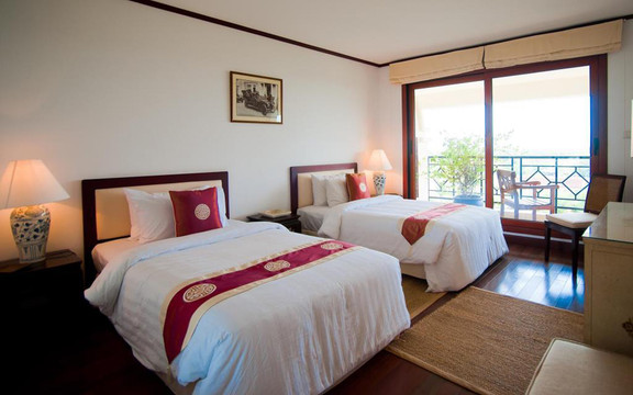 Saigon Domaine Luxury Residence