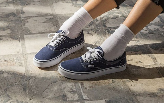 Vans - Long Xuyên