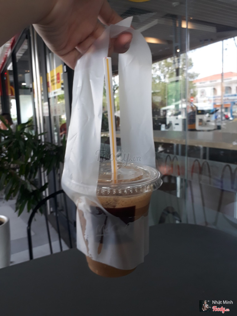 Cafe sữa đ&#225; đc FREE.