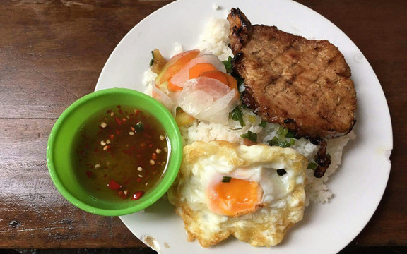 Cơm Tấm Bình Dân - Lâm Văn Bền