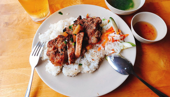 Quán Cơm Hai Lúa - Lạc Long Quân