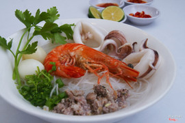 Hủ tiếu mực Thuận Phúc