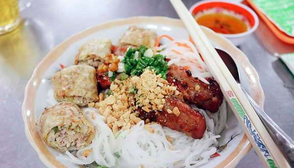 Cơm Tấm, Bún Thịt Nướng & Bánh Mì