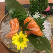 Sashi lát dày và rất tươi