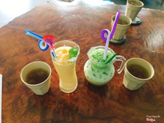 Chanh dây phô mai 37k , matcha duong den 38k