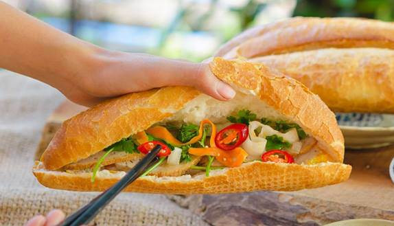 Bánh Mì Cô Thắm Sài Gòn - Hai Bà Trưng