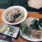 Bún Bò Huế thịt + chả lá + giò heo