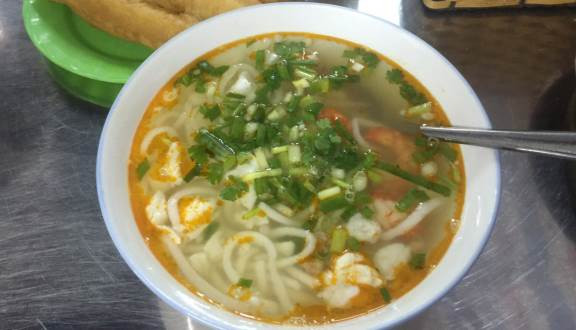 Bánh Canh Thu - Hẻm 166 Hùng Vương