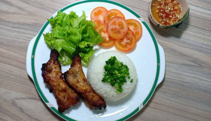 Cơm Tấm Vy - Nguyễn Xiển