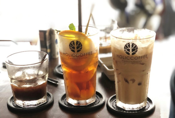 Holic Coffee Cầu Vượt Metro - Nguyễn Văn Trổi