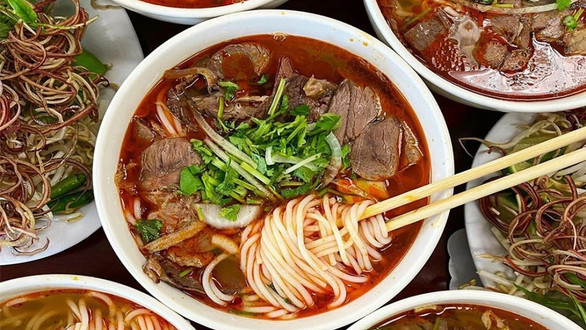 Bún Bò Cô Lan 492 - Bún Bò & Bún Riêu - Xô Viết Nghệ Tĩnh