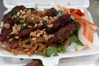 Bánh Mì & Bún Bì Nem Nướng - Nhàn Quán - Võ Thị Sáu