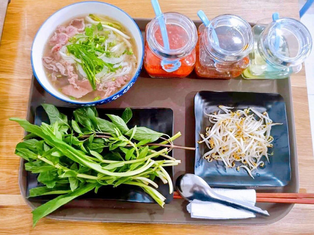 Phở Lan - Phở Thố Đá