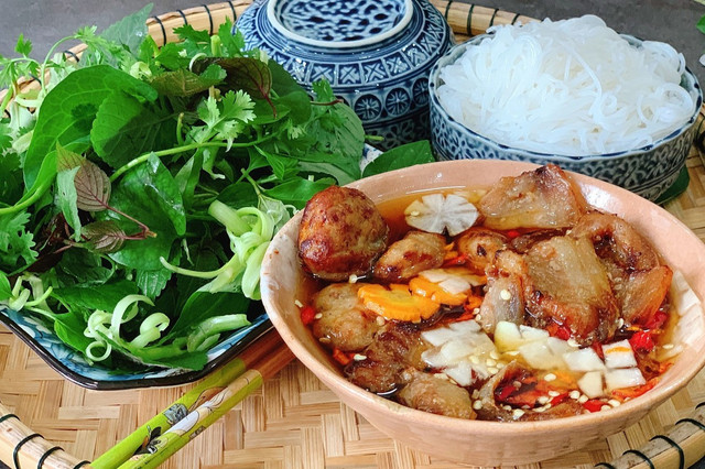 Bún Chả Tràng An - Đinh Bộ Lĩnh