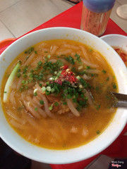 Bánh canh giò heo