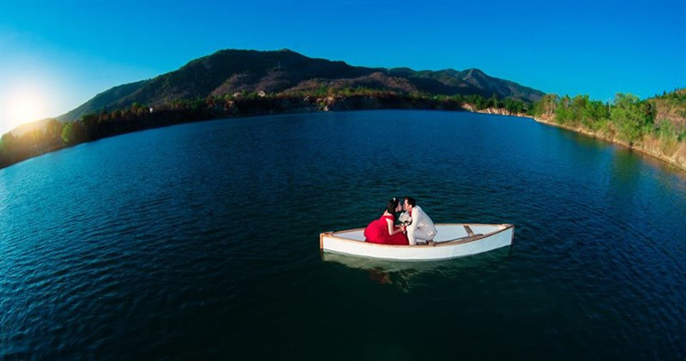 Áo Cưới La Hân - Quang Trung