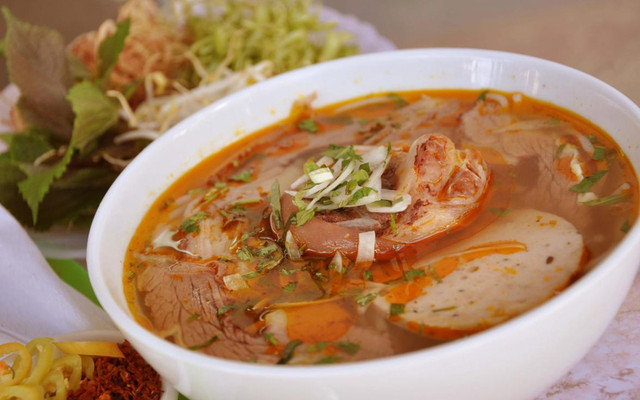 Bún Bò Huế - Trần Văn Đang