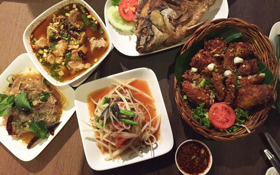 Som Tam Nua Restaurant