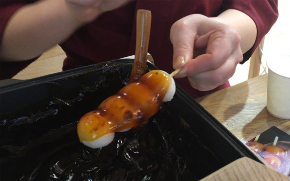 Japanese Sweets - Mitarashi Dango