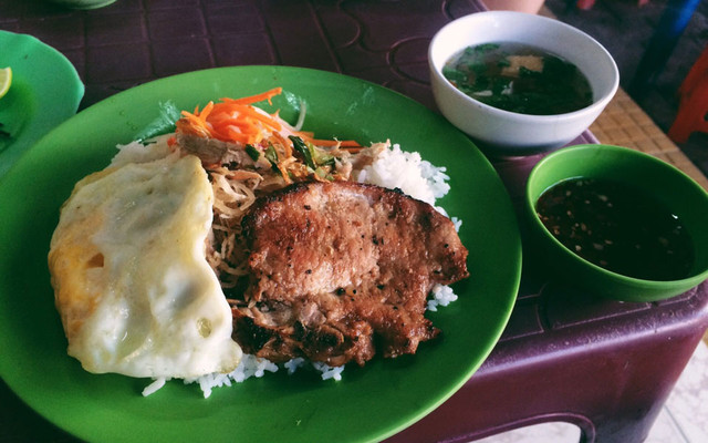 Cơm Tấm & Bún Riêu