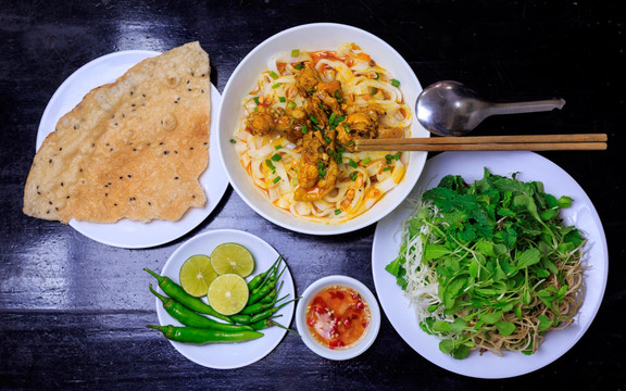 Mì Quảng Phố Hội - Phạm Văn Bạch