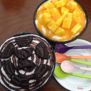 Oreo and Mango Bingsu