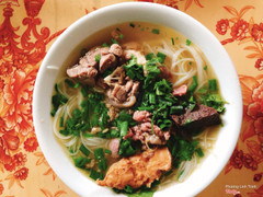 Bún bò giò chả