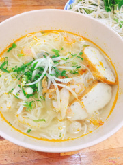 Bún sứa + chả cá