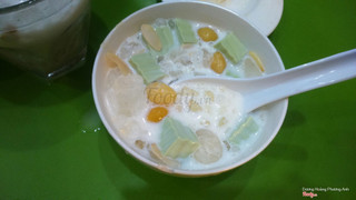 Chè khúc bạch trà xanh bạch quả