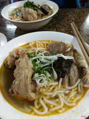 Bún bò giò