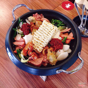 Lẩu thập cẩm Sausage hotpot - 210k 