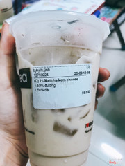 Kêu matcha kem cheese mà vầy là sao trời
