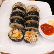 Kimbap bò