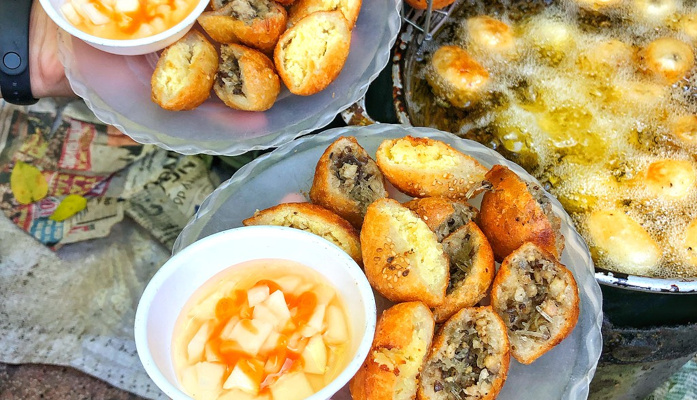 Bánh Rán Hoàn - Thịt Xiên & Bánh Gà