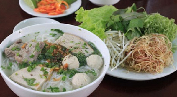 Bún Mọc & Sườn Non - Trường Chinh