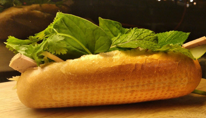 MR.NGON - Bánh Mì Hội An & Đậu Má Mix - 489 Kha Vạn Cân