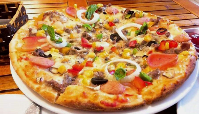 Taste Pizza & Burger - Lê Trọng Tấn