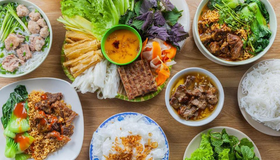 Phương Dung - Nem Nướng Nha Trang & Bún, Bánh Cuốn Chả