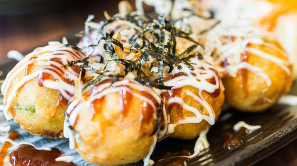 Út Ráng - Takoyaki Bowl Milk Tea