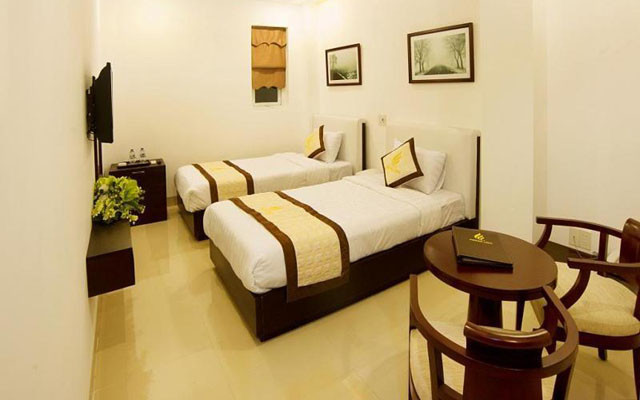  Nhật Linh Hotel
