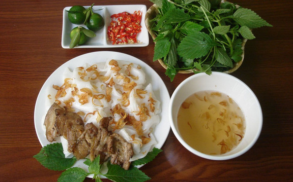 Bánh Cuốn Gia Truyền - Đội Kì